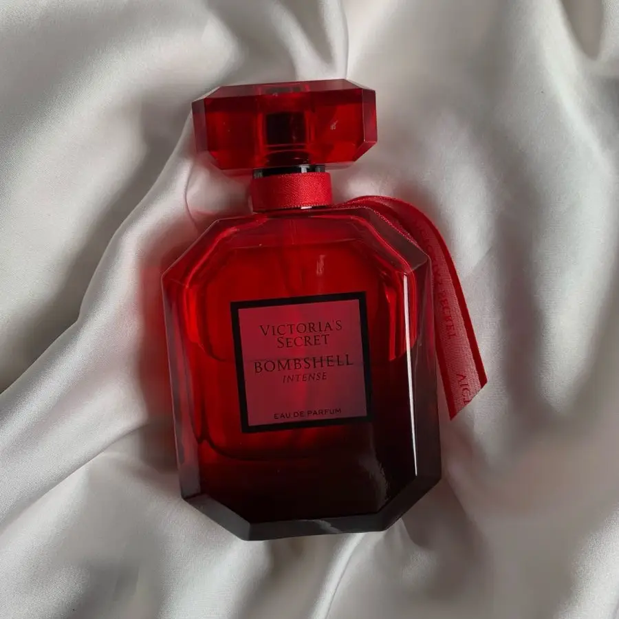 Victoria Secret Bombshell Intense 100ml's photo #1