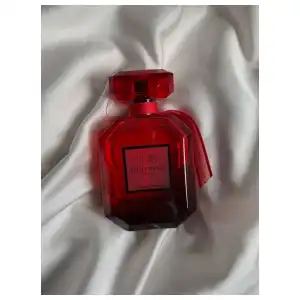 Victoria’s Secret Bombshell Intense 100 ml miniatura 2